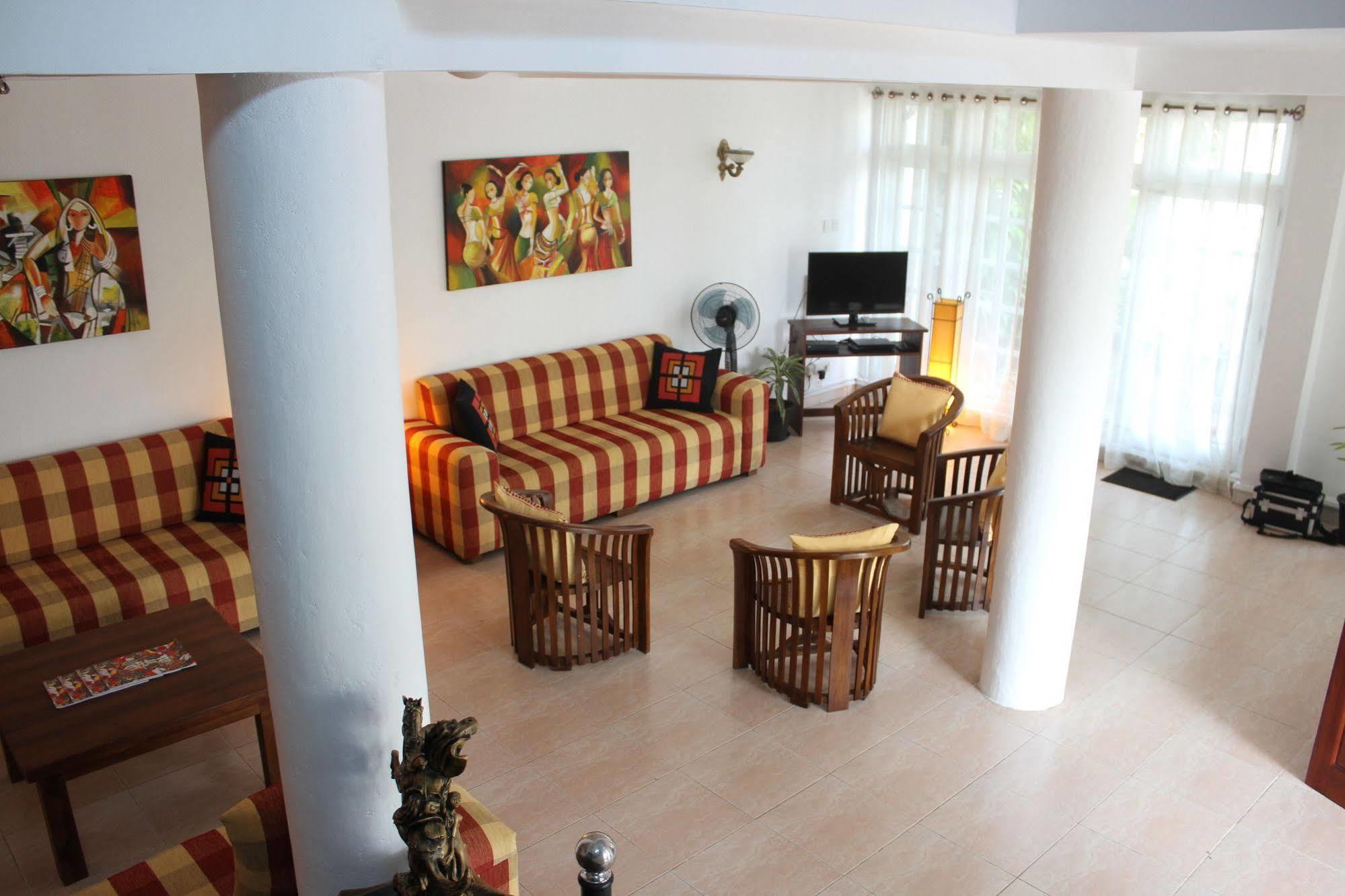 Oyo 442 Kanda Uda Kandy Exterior foto